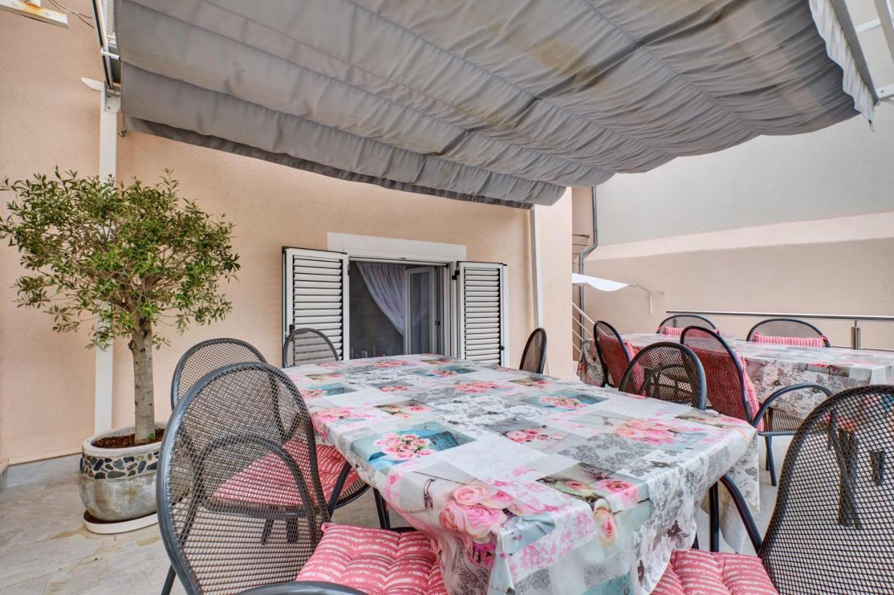 Apartments Ljubica Veli Lošinj Kültér fotó