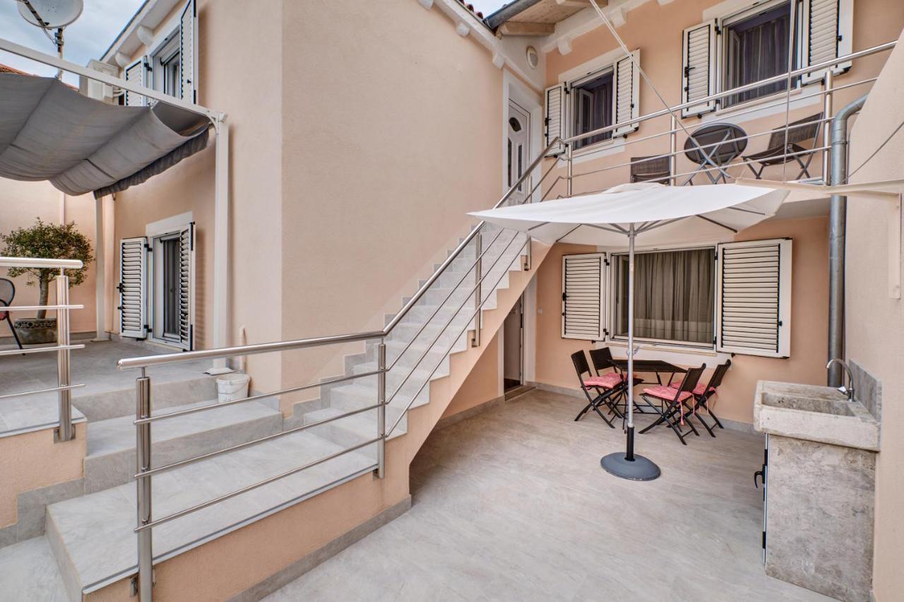 Apartments Ljubica Veli Lošinj Kültér fotó