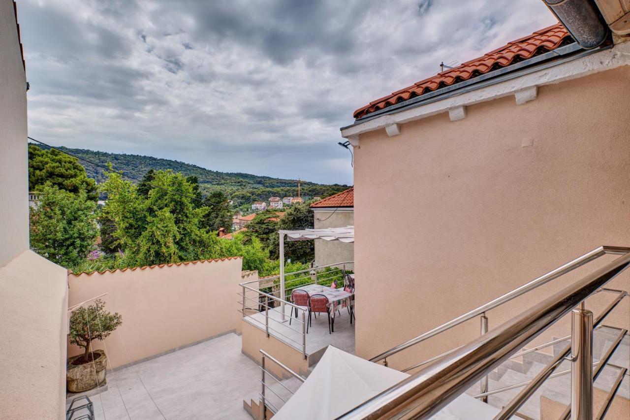 Apartments Ljubica Veli Lošinj Kültér fotó